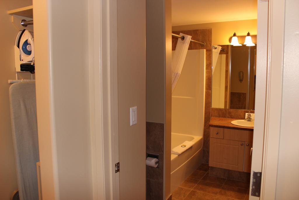 Clearwater Hotel Ltd Fort Mcmurray Dış mekan fotoğraf