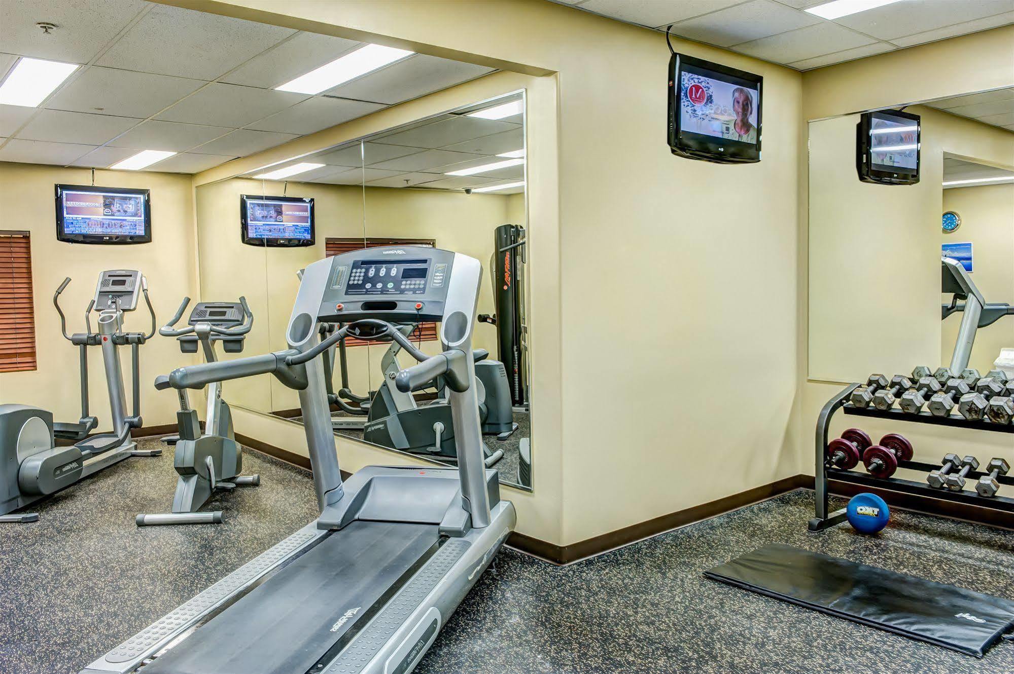 Clearwater Hotel Ltd Fort Mcmurray Dış mekan fotoğraf