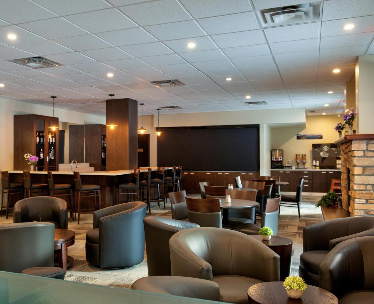 Clearwater Hotel Ltd Fort Mcmurray Dış mekan fotoğraf